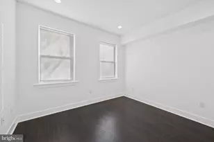 1327 S Hollywood St, Philadelphia, PA 19146 - Photo 17