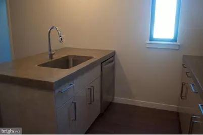 938 New Market Street #402, Philadelphia, PA 19123 - Photo 7