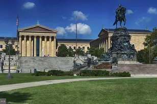 2200 Benjamin Franklin Pkwy, Philadelphia, PA 19130 - Photo 19