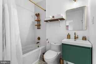 569 N 20th St, Philadelphia, PA 19130 - Photo 19