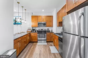 569 N 20th St, Philadelphia, PA 19130 - Photo 21