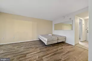 2001 Hamilton, Philadelphia, PA 19130 - Photo 5