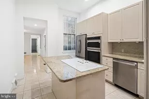 306 S 10th St, Philadelphia, PA 19107 - Photo 7