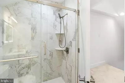 306 S 10th Street #D, Philadelphia, PA 19107 - Photo 19