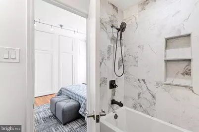 306 S 10th Street #D, Philadelphia, PA 19107 - Photo 17