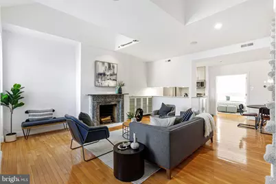 306 S 10th Street #D, Philadelphia, PA 19107 - Photo 1