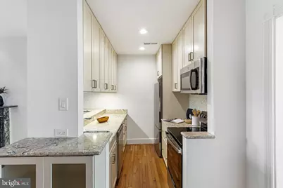 306 S 10th Street #D, Philadelphia, PA 19107 - Photo 7