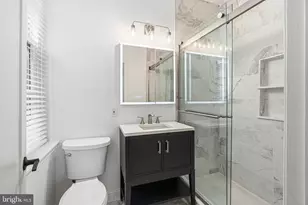 306 S 10th St, Philadelphia, PA 19107 - Photo 27