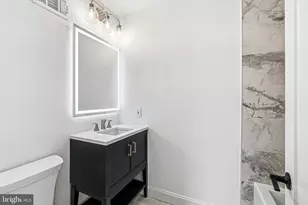 306 S 10th St, Philadelphia, PA 19107 - Photo 3