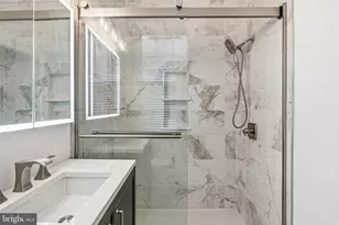 306 S 10th St, Philadelphia, PA 19107 - Photo 17