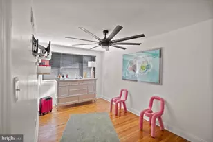 2737 E Country Club Rd, Philadelphia, PA 19131 - Photo 17