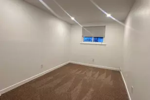 9405 Kirkwood Rd, Philadelphia, PA 19114 - Photo 49