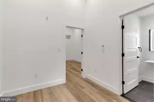 1153 N Front St, Philadelphia, PA 19123 - Photo 13