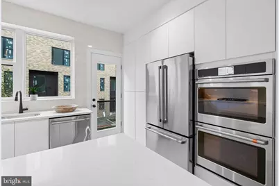 650 Fairmount Avenue #J2, Philadelphia, PA 19123 - Photo 5