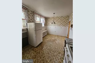 1421 Saint Vincent Street, Philadelphia, PA 19111 - Photo 5