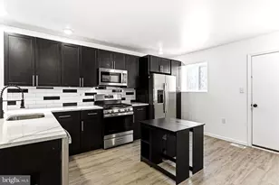 1030 S 56th St, Philadelphia, PA 19143 - Photo 7