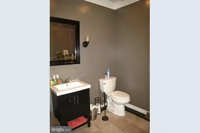 815 S 4th Street, Philadelphia, PA 19147 - Photo 9