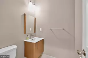 1935 W George St, Philadelphia, PA 19130 - Photo 15