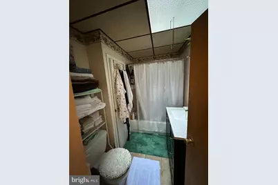 2529 S Ashford Street, Philadelphia, PA 19153 - Photo 15