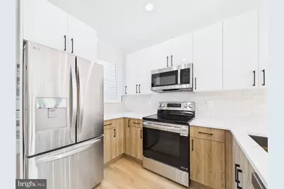 1326 S Grove Street #4, Philadelphia, PA 19146 - Photo 5