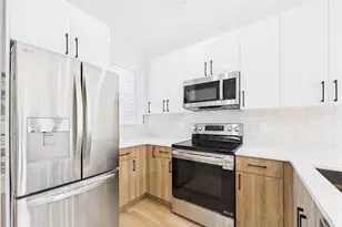 1326 S Grove St, Philadelphia, PA 19146 - Photo 5