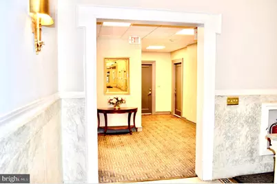 1811 Chestnut Street #UNIT 404, Philadelphia, PA 19103 - Photo 15