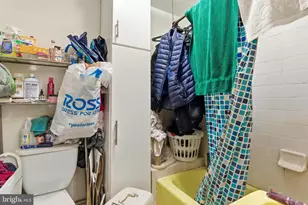 1417 Lombard St, Philadelphia, PA 19146 - Photo 15