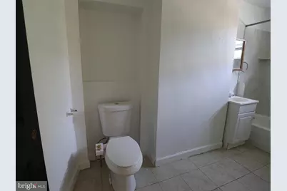 2400 E Dauphin Street #APT C, Philadelphia, PA 19125 - Photo 9