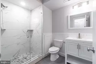 2202 Christian St, Philadelphia, PA 19146 - Photo 21