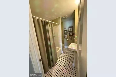 231 Pine Street #4F, Philadelphia, PA 19106 - Photo 9