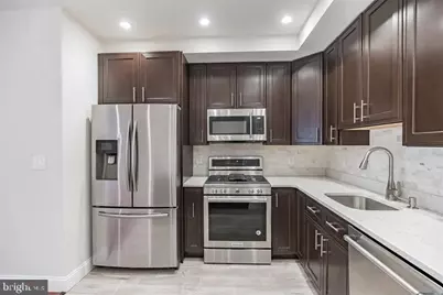 2130 Locust Street #A2, Philadelphia, PA 19103 - Photo 13