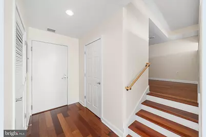 22 S Front Street #502, Philadelphia, PA 19106 - Photo 25