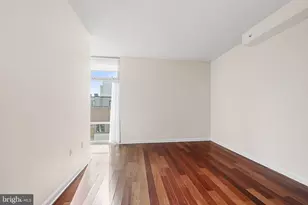 22 S Front St, Philadelphia, PA 19106 - Photo 19