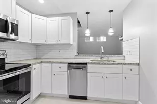 627 N 18th St, Philadelphia, PA 19130 - Photo 3