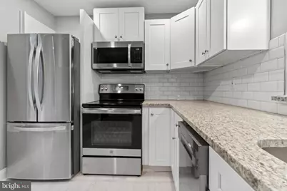 627 N 18th Street #103, Philadelphia, PA 19130 - Photo 15