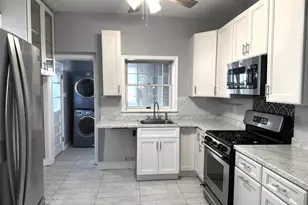 1942 S Galloway St, Philadelphia, PA 19148 - Photo 9