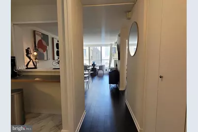 224 W Rittenhouse Square #1817, Philadelphia, PA 19103 - Photo 3