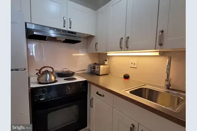 224 W Rittenhouse Square #1817, Philadelphia, PA 19103 - Photo 9