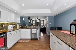 348 Wolf St, Philadelphia, PA 19148 - Photo 11