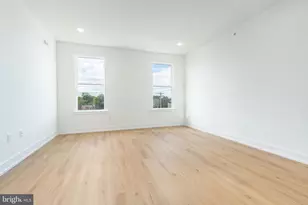 737 N 42nd St, Philadelphia, PA 19104 - Photo 19