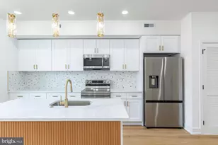 737 N 42nd St, Philadelphia, PA 19104 - Photo 5