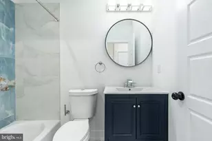 737 N 42nd St, Philadelphia, PA 19104 - Photo 47