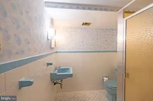 915 Borbeck Ave, Philadelphia, PA 19111 - Photo 33