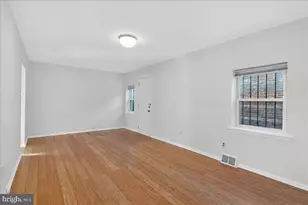 409 E George St, Philadelphia, PA 19125 - Photo 9