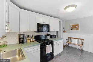 405 Leverington Ave, Philadelphia, PA 19128 - Photo 11