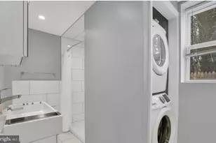 2435 W Jefferson St, Philadelphia, PA 19121 - Photo 9