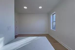 2039 Green St, Philadelphia, PA 19130 - Photo 11