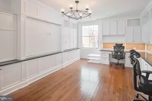 2015 Delancey Pl, Philadelphia, PA 19103 - Photo 37