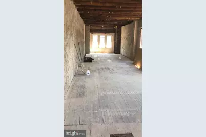 6745 Greenway Avenue, Philadelphia, PA 19142 - Photo 7