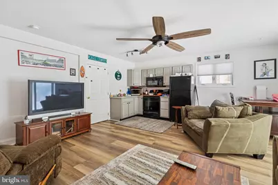 205-207 Delmar Street, Philadelphia, PA 19128 - Photo 9